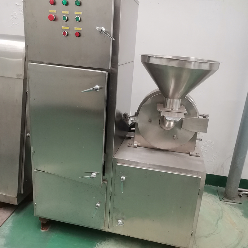 除尘万能粉碎机